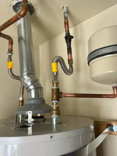 Water heater installation and plumbing repair in Lake of the Woods